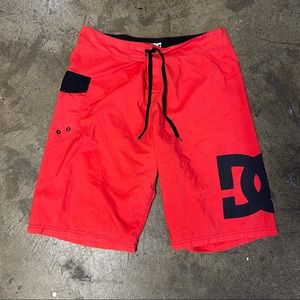 DC board shorts, 34W, Red & black